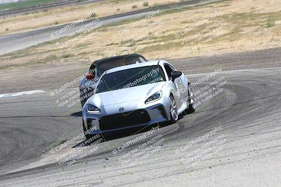 media/Sep-14-2024-Speed Ventures (Sat) [[a2bf28f496]]/Yellow Group/Session 3 (Offramp)/